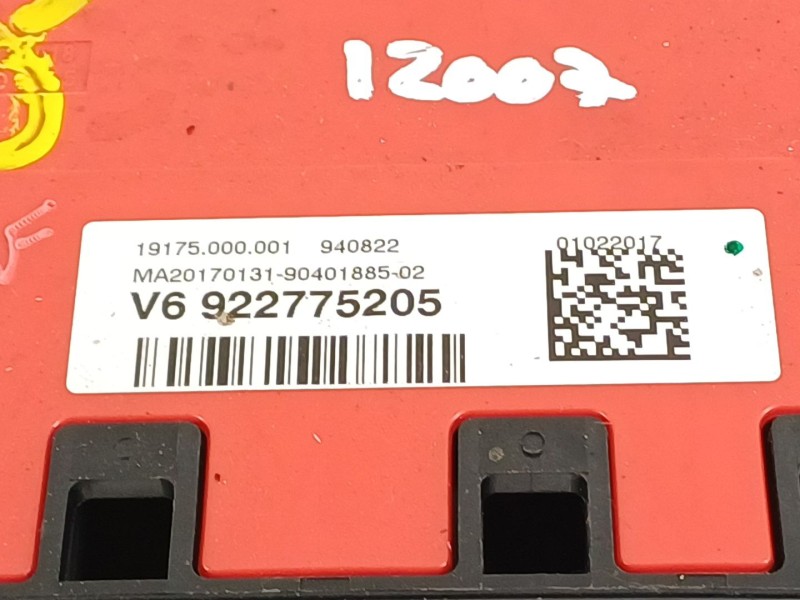 Recambio de caja reles / fusibles para bmw serie 3 touring (f31) 320d referencia OEM IAM 922775205  940822