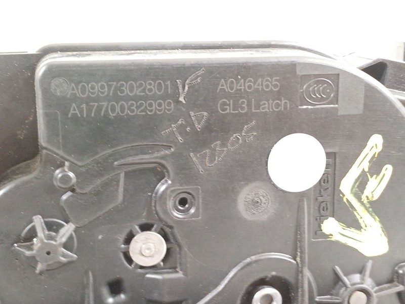 Recambio de cerradura puerta trasera derecha para mercedes-benz clase b (w247) 247 referencia OEM IAM A0997302801  A1770032999