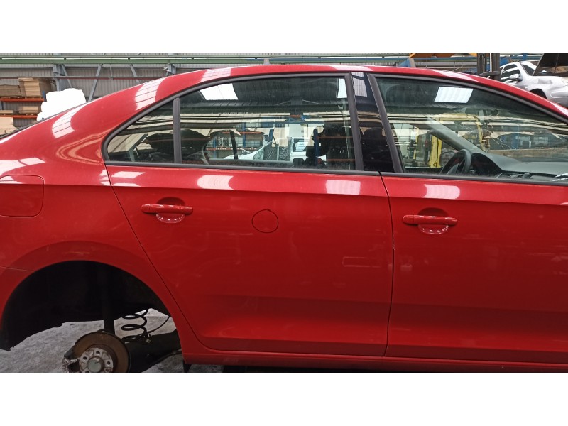 Recambio de puerta trasera derecha para seat toledo (kg3) 1.2 tsi referencia OEM IAM 5JA833052C  