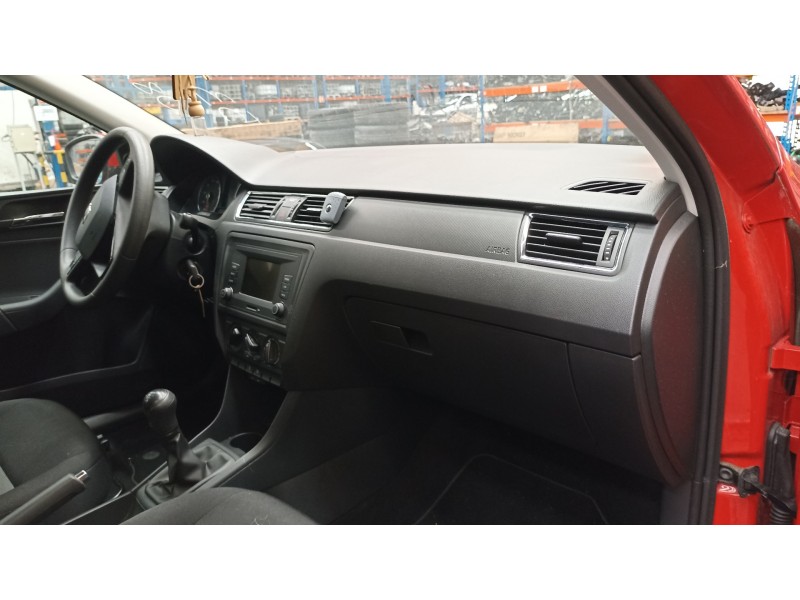 Recambio de kit airbag para seat toledo (kg3) 1.2 tsi referencia OEM IAM   