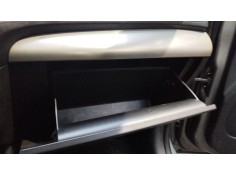 Recambio de guantera para kia sorento active 4wd referencia OEM IAM    2