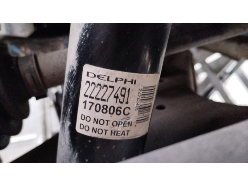 Recambio de amortiguador delantero derecho para land rover range rover sport v6 td hse referencia OEM IAM RNB501310 22241483 222