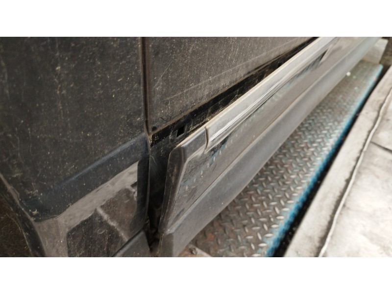 Recambio de puerta delantera izquierda para citroën c6 básico referencia OEM IAM   