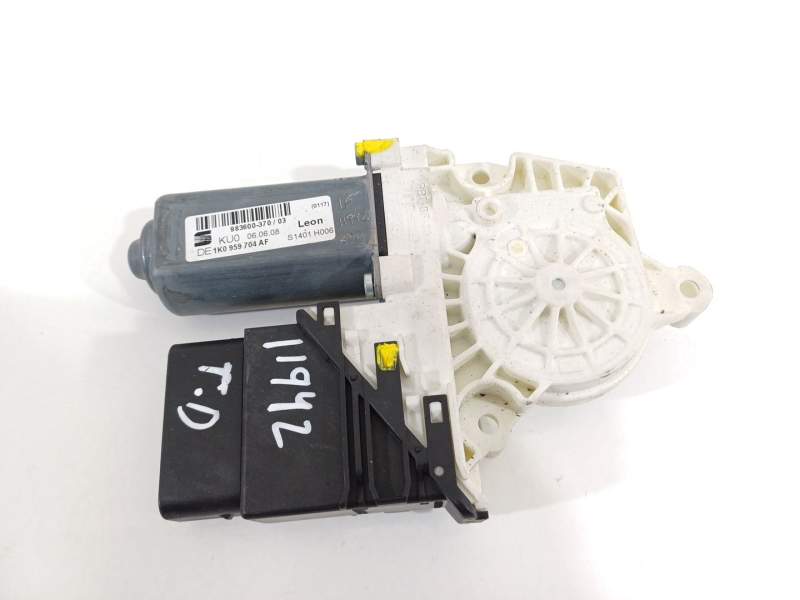 MOTOR ELEVALUNAS TRASERO DERECHO 1K0959704AF 