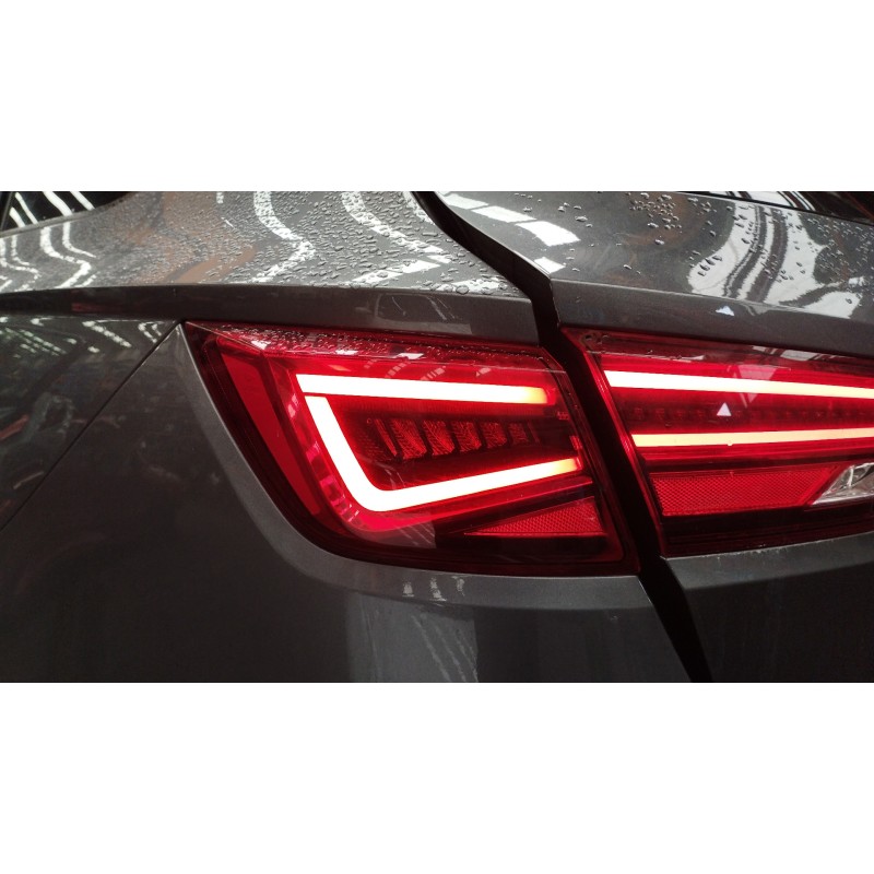 Recambio de piloto trasero izquierdo para seat leon st (5f8) x-perience titan desert 4drive referencia OEM IAM   