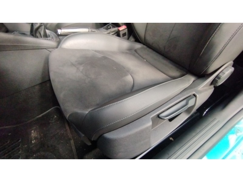 Recambio de asiento delantero izquierdo para seat leon sc (5f5) style referencia OEM IAM   