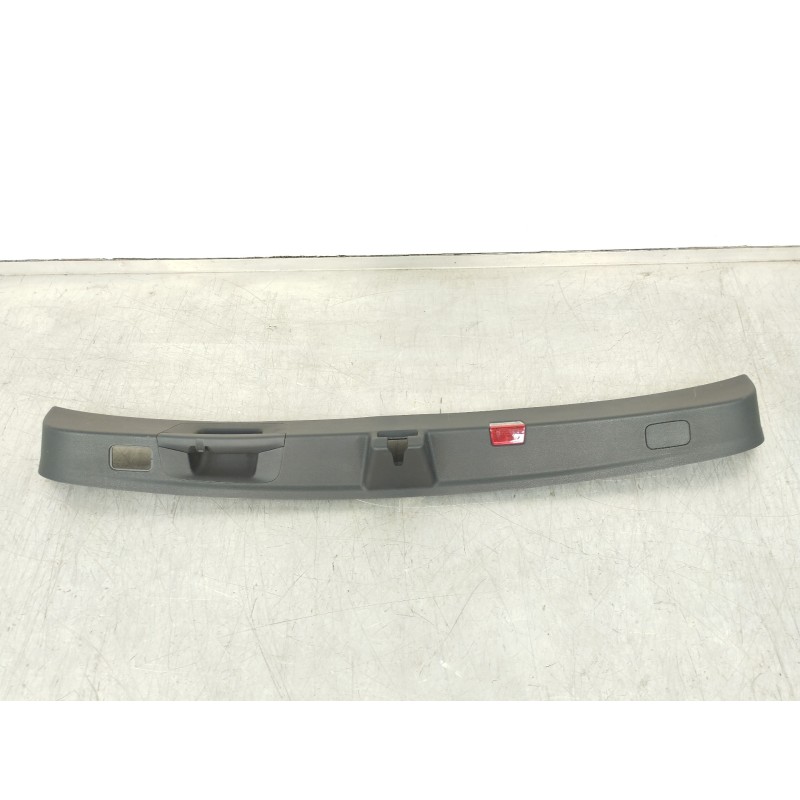 Recambio de molduras traseras para mercedes-benz clase gle (bm 167)(09.2018) gle 350 de 4matic (167.117) referencia OEM IAM A167
