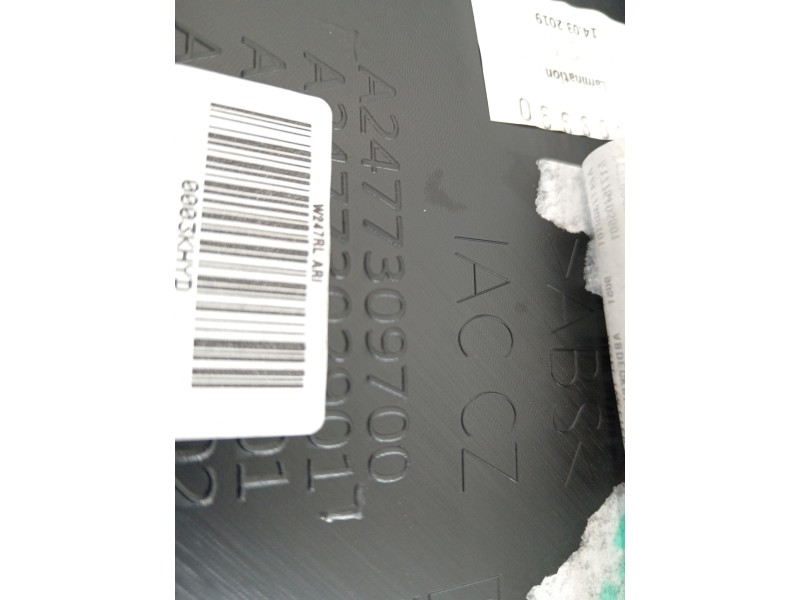 Recambio de guarnecido puerta trasera izquierda para mercedes-benz clase b (w247) 247 referencia OEM IAM A2477309700  