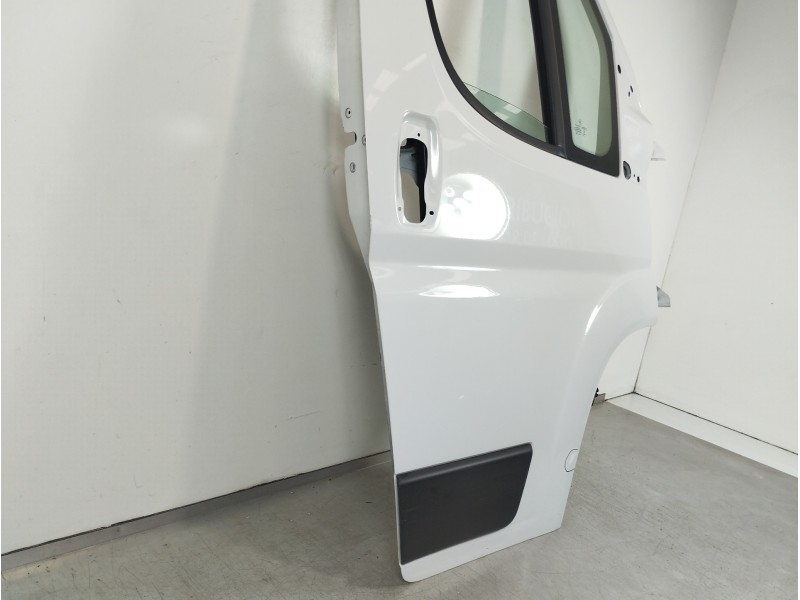 Recambio de puerta delantera derecha para citroën jumper kombi 30 l1h1 blue-hdi 140 referencia OEM IAM   