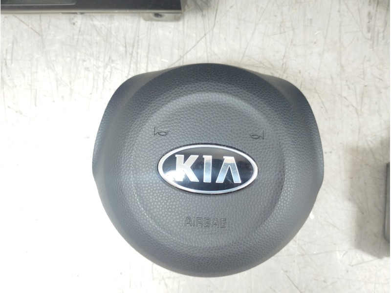 Recambio de kit airbag para kia soul ( ) concept referencia OEM IAM 84712B2010 56900B2000EQ 95910B2350