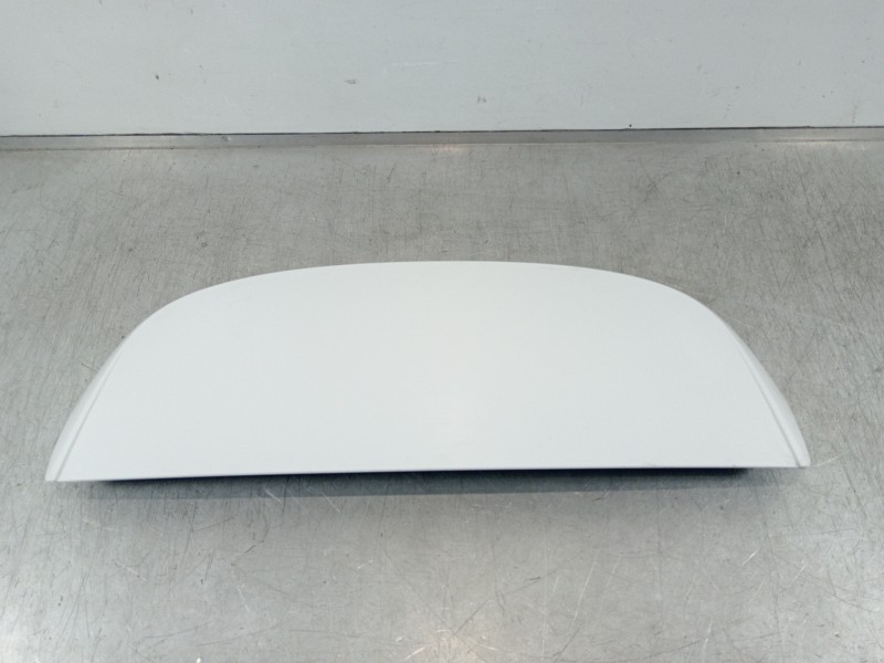 Recambio de aleron trasero para skoda octavia combi (5e5) ambition referencia OEM IAM 5E7827878B  