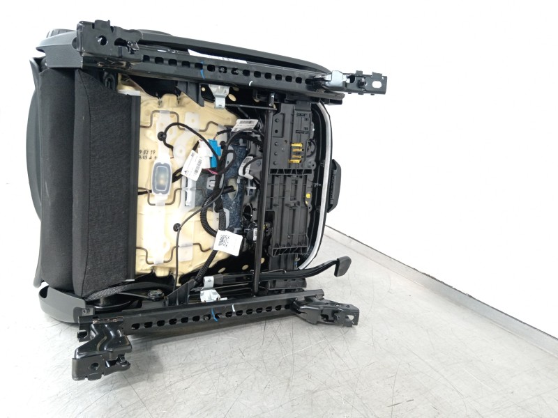 Recambio de asiento delantero derecho para mercedes-benz clase b (w247) 247 referencia OEM IAM A2478600302  