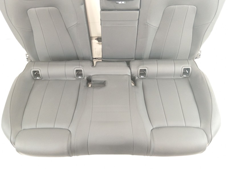 Recambio de asientos traseros para mercedes-benz clase b (w247) 247 referencia OEM IAM A2479207400  