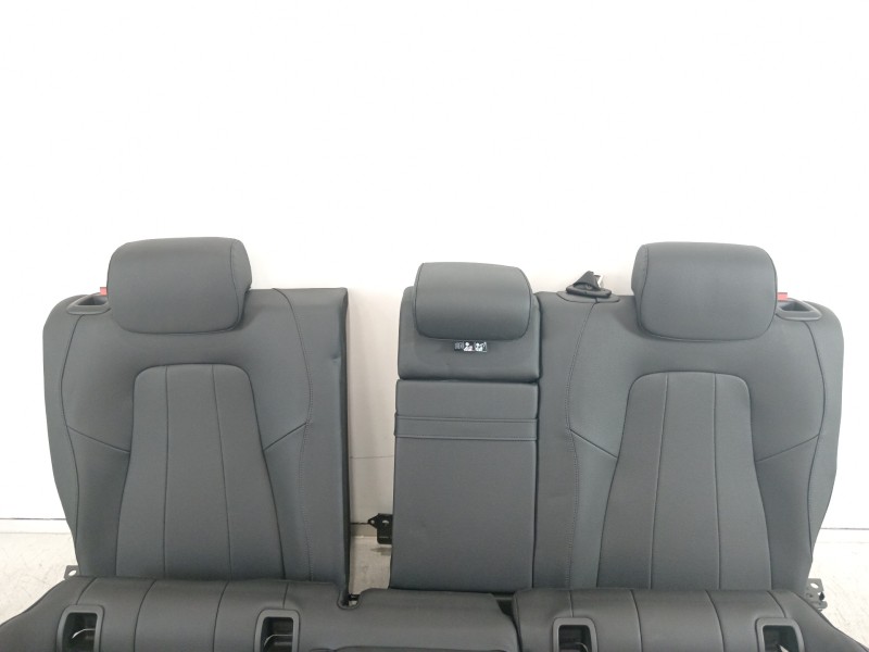 Recambio de asientos traseros para mercedes-benz clase b (w247) 247 referencia OEM IAM A2479207400  