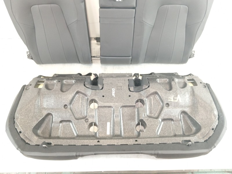 Recambio de asientos traseros para mercedes-benz clase b (w247) 247 referencia OEM IAM A2479207400  