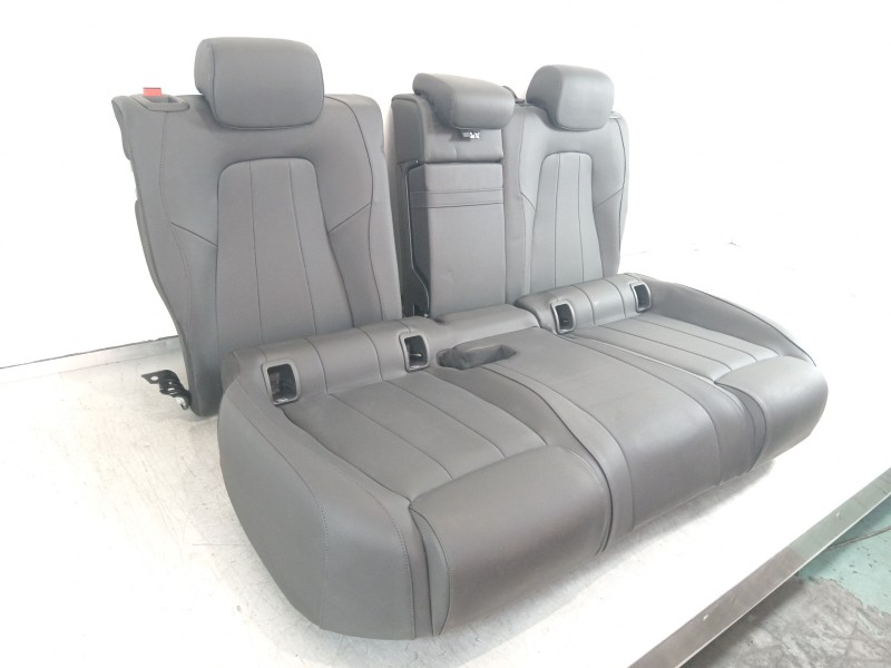 Recambio de asientos traseros para mercedes-benz clase b (w247) 247 referencia OEM IAM A2479207400  