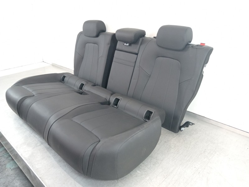 Recambio de asientos traseros para mercedes-benz clase b (w247) 247 referencia OEM IAM A2479207400  