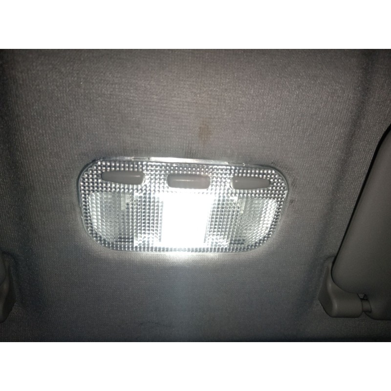 Recambio de luz interior para peugeot 1007 sport referencia OEM IAM   