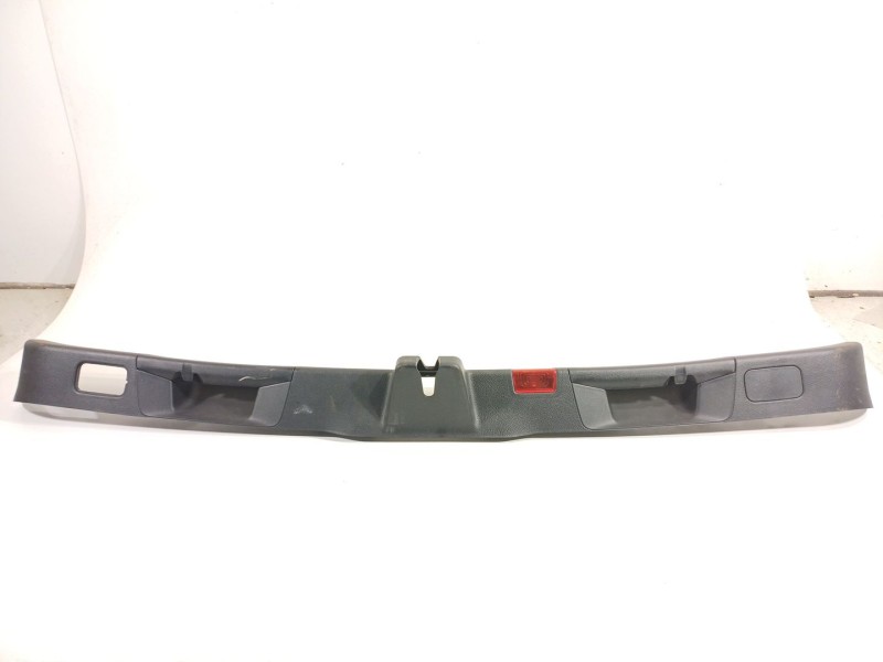 Recambio de moldura para mercedes-benz clase b (w247) 247 referencia OEM IAM A2477403200  