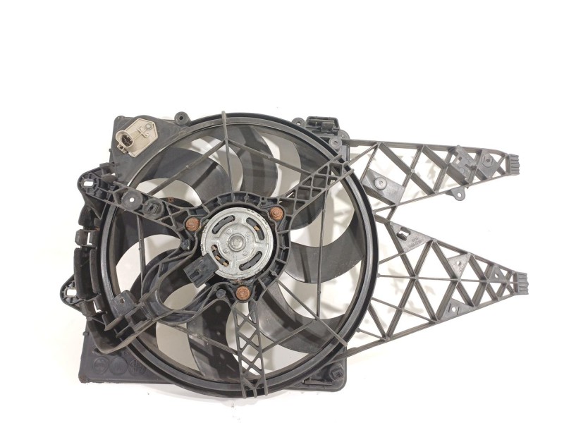 Recambio de electroventilador para alfa romeo giulietta (191) distinctive referencia OEM IAM 3M424305 5000796 5YY0439