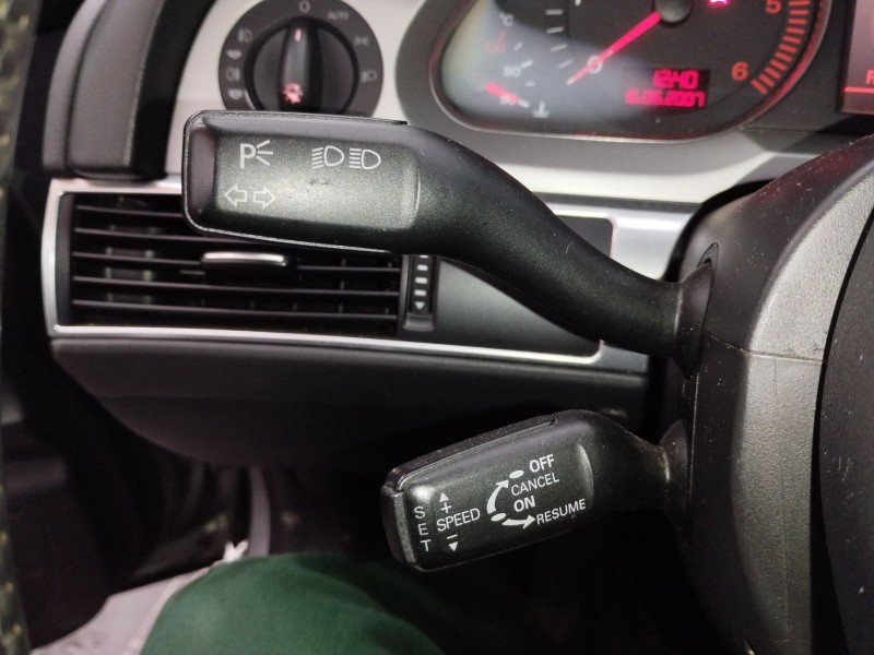 Recambio de mando intermitentes para audi a6 berlina (4f2) 2.7 tdi referencia OEM IAM   