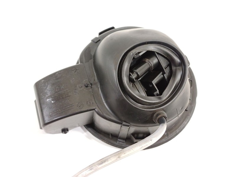 Recambio de tapa exterior combustible para skoda fabia active referencia OEM IAM 6V6809909 04E010012R 6V6809999B