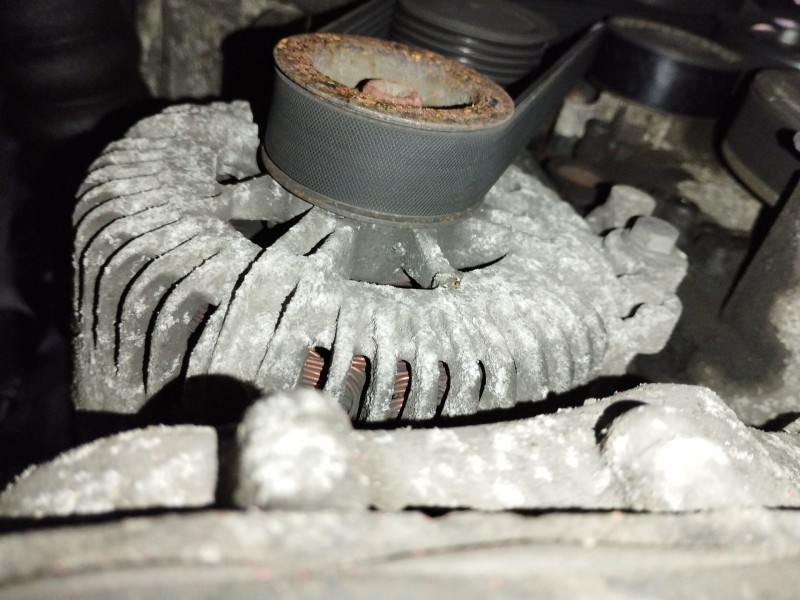 Recambio de alternador para audi a6 berlina (4f2) 2.7 tdi referencia OEM IAM   