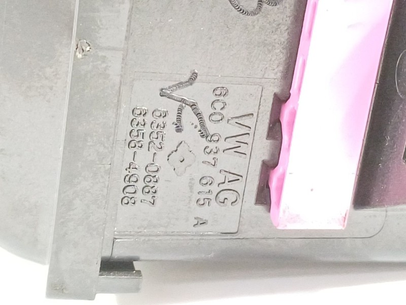 Recambio de caja reles / fusibles para skoda fabia active referencia OEM IAM 6C0937615A  