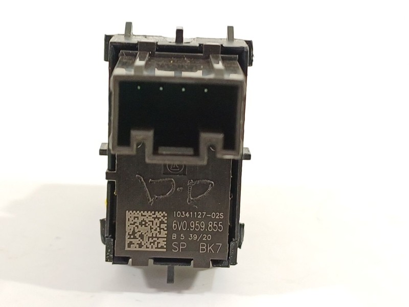 Recambio de mando elevalunas delantero derecho para skoda fabia active referencia OEM IAM 6V0959855  