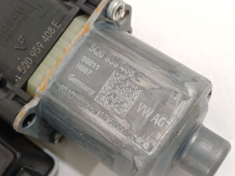 Recambio de elevalunas trasero izquierdo para skoda fabia active referencia OEM IAM 6V0839461A  5Q0959408E