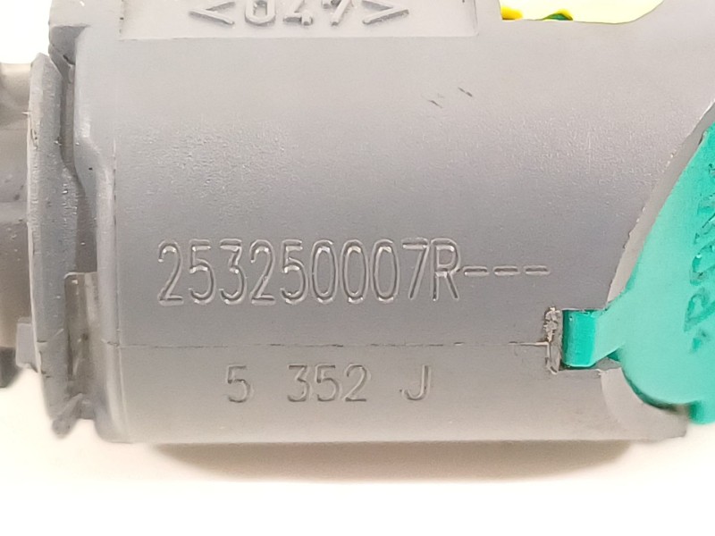 Recambio de interruptor para opel vivaro b kasten/combi combi l1 2.7t referencia OEM IAM 93868388  253250007R