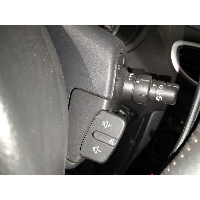 Recambio de mando limpia para renault clio iii confort dynamique referencia OEM IAM   