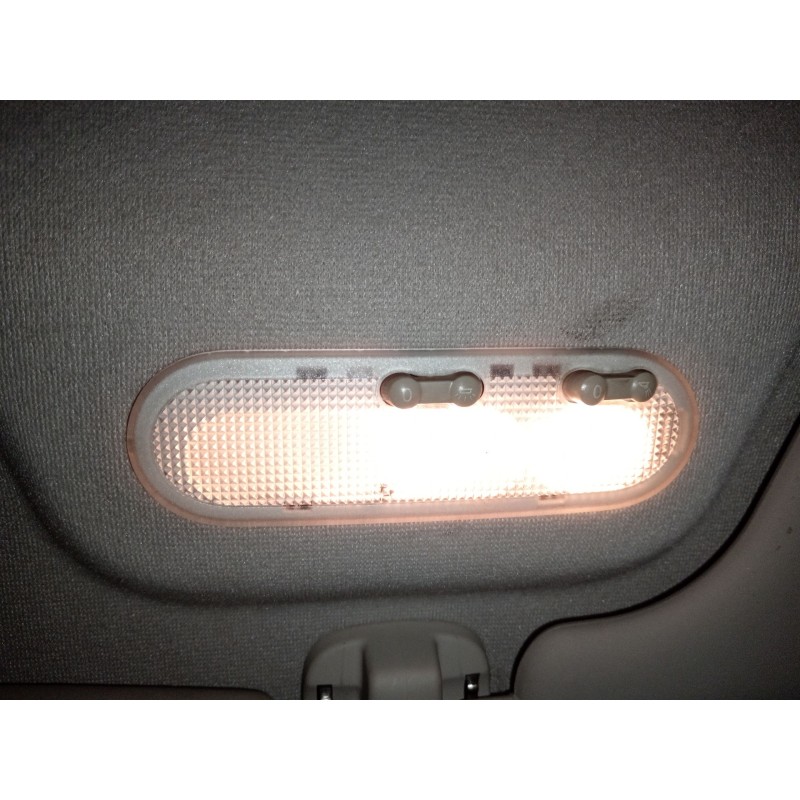 Recambio de luz interior para renault clio iii confort dynamique referencia OEM IAM   