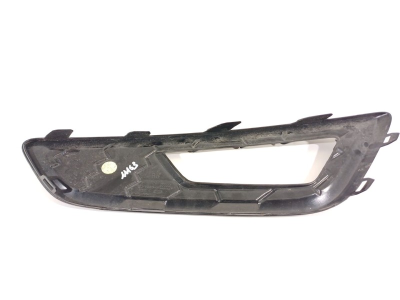 Recambio de rejilla paragolpes izquierda para ford focus turn. st-line b&r referencia OEM IAM F1EJ15A299A1  