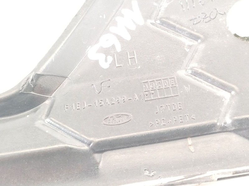 Recambio de rejilla paragolpes derecha para ford focus turn. st-line b&r referencia OEM IAM F1EJ15A298A1  