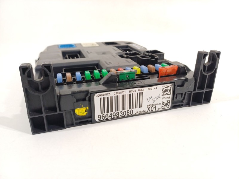 Recambio de caja reles / fusibles para peugeot 207 confort referencia OEM IAM 9664983080  