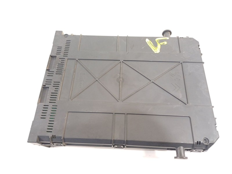 Recambio de caja reles / fusibles para peugeot 207 confort referencia OEM IAM 9664983080  