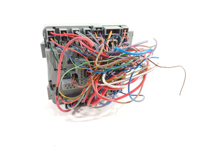 Recambio de caja reles / fusibles para fiat tipo ii (356) sedan referencia OEM IAM 52028777  