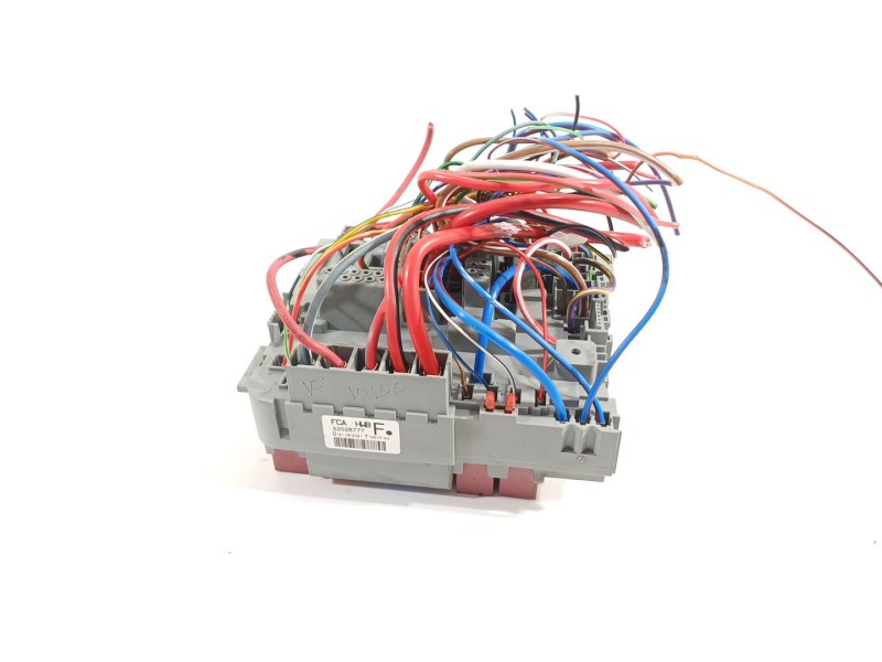 Recambio de caja reles / fusibles para fiat tipo ii (356) sedan referencia OEM IAM 52028777  