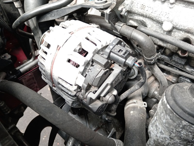 Recambio de alternador para seat ibiza (6j5) reference referencia OEM IAM 045903023 0124325012 