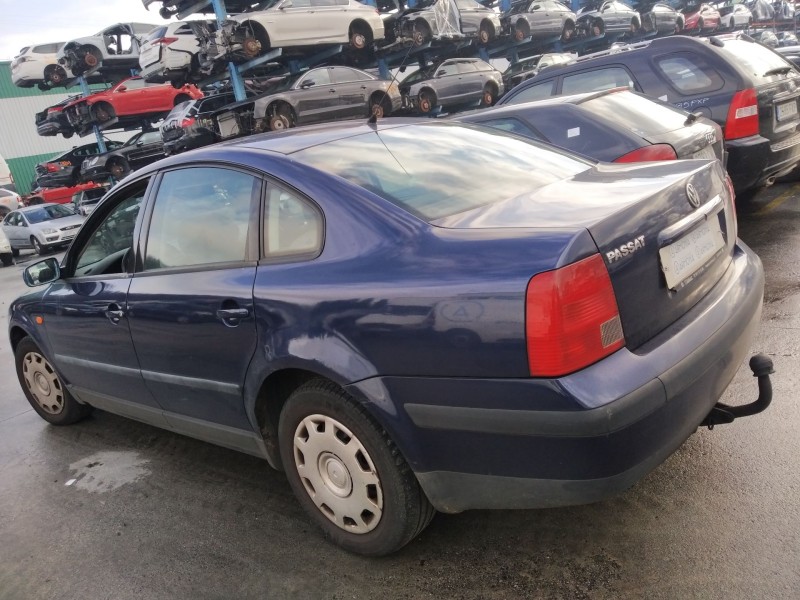 volkswagen passat b2 (32b) del año 2000