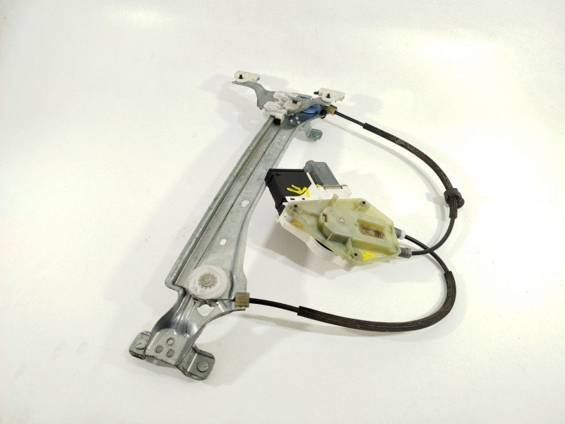 Recambio de elevalunas trasero izquierdo para renault megane iii berlina 5 p dynamique referencia OEM IAM 827210003R  827310185R