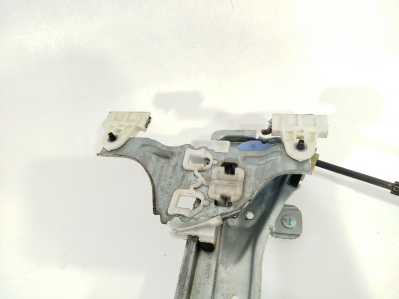 Recambio de elevalunas trasero izquierdo para renault megane iii berlina 5 p dynamique referencia OEM IAM 827210003R  827310185R