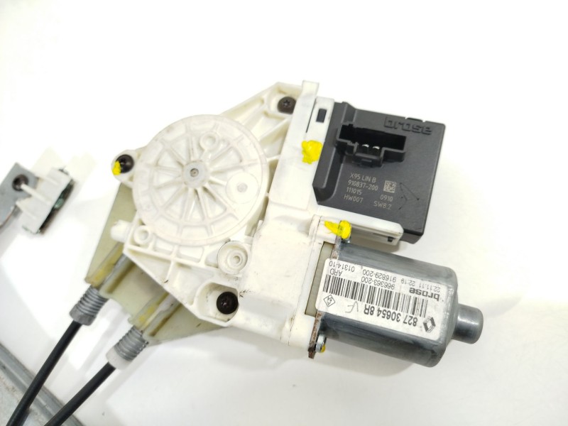 Recambio de elevalunas trasero derecho para renault megane iii berlina 5 p dynamique referencia OEM IAM 827200003R  827306548R