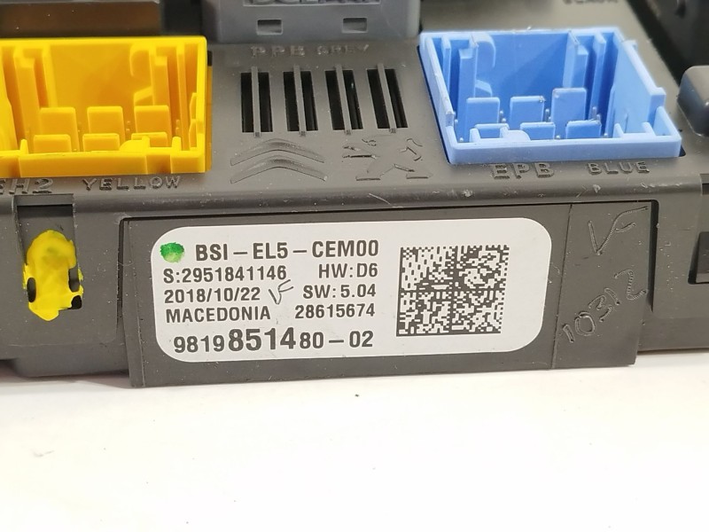 Recambio de caja reles / fusibles para peugeot 308 referencia OEM IAM 9819851480  