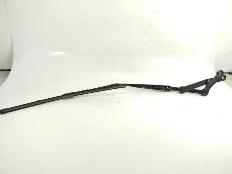 Recambio de brazo limpia delantero derecho para mercedes-benz clase b (w247) 247 referencia OEM IAM A2478204600  