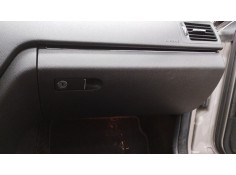 Recambio de guantera para mercedes-benz clase c (w204) berlina c 200 kompressor (204.041) referencia OEM IAM   