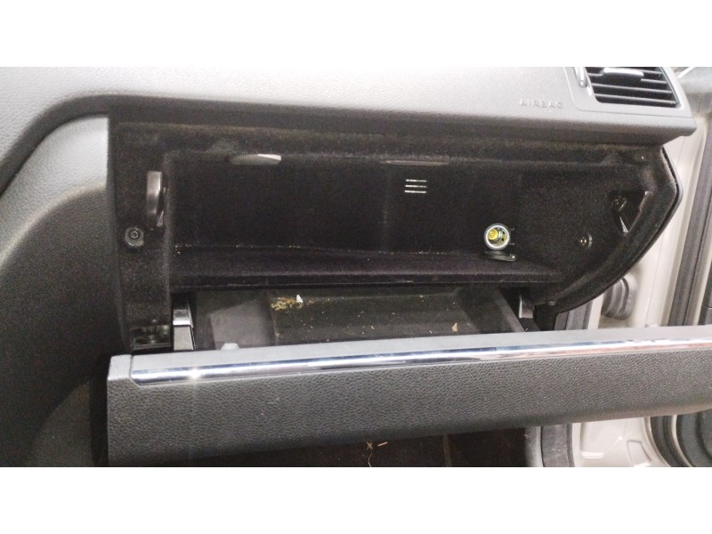 Recambio de guantera para mercedes-benz clase c (w204) berlina c 200 kompressor (204.041) referencia OEM IAM   