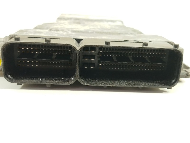 Recambio de centralita motor uce para volkswagen passat berlina (3c2) advance referencia OEM IAM 03G906018FG  5WP45614AA