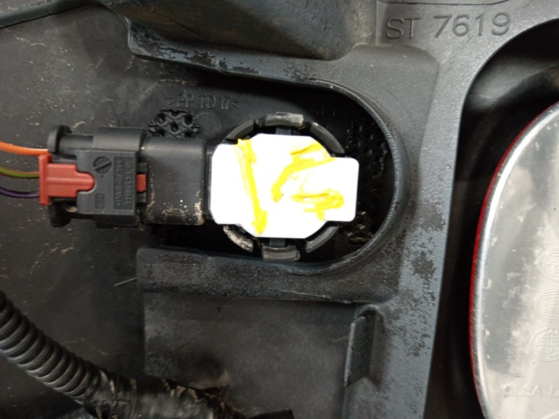 Recambio de paragolpes trasero para jeep renegade deserthawk 4wd referencia OEM IAM 735585023  